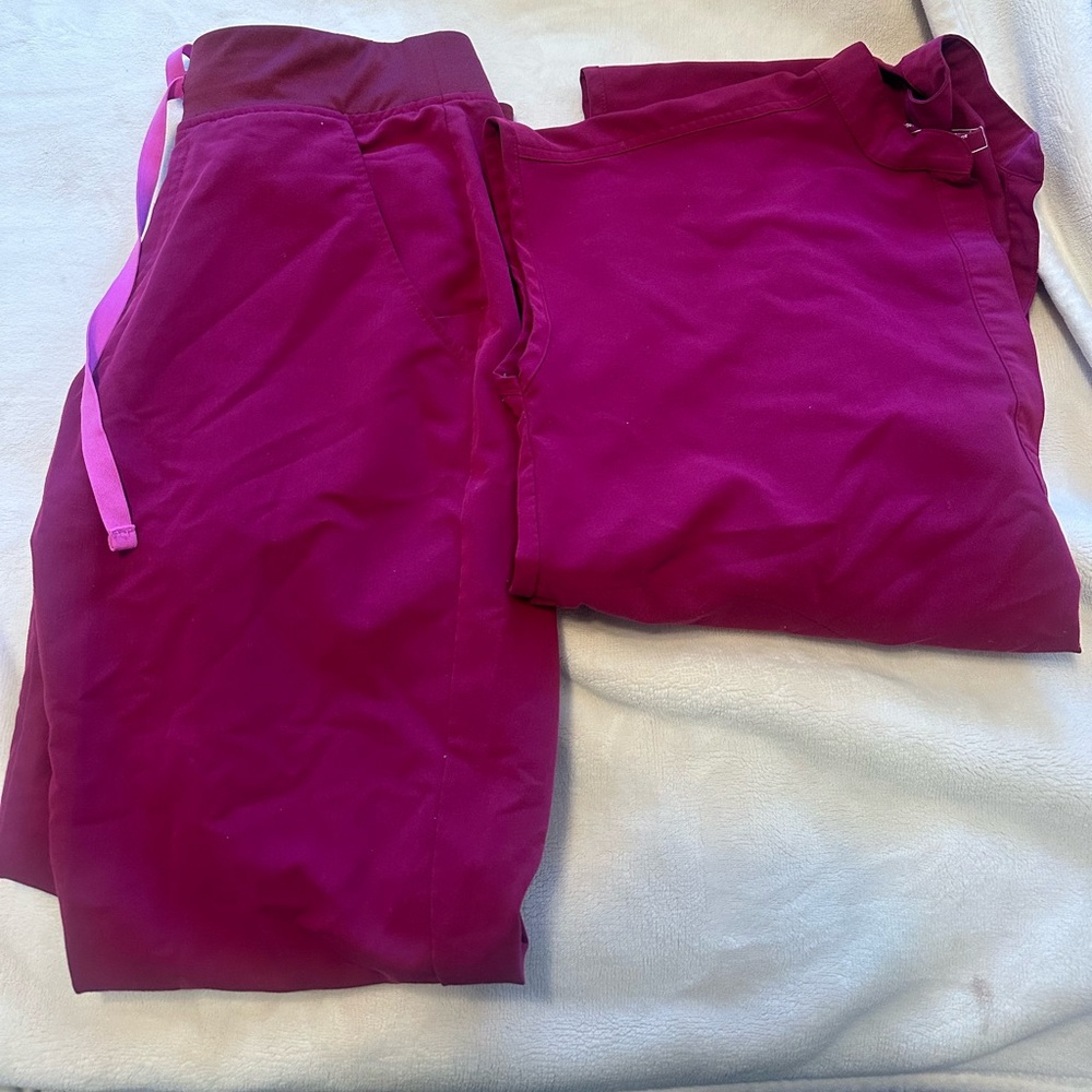 Magenta figs